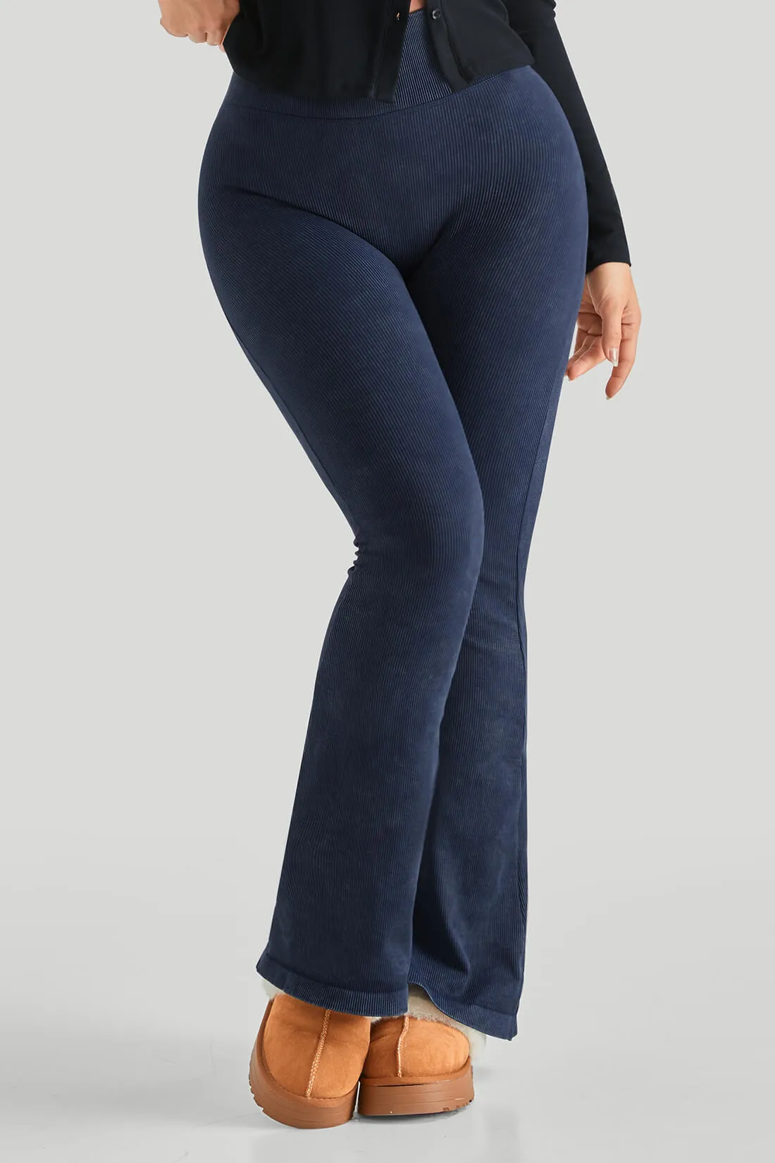 Solid Ribbed Flared Seamless Legging