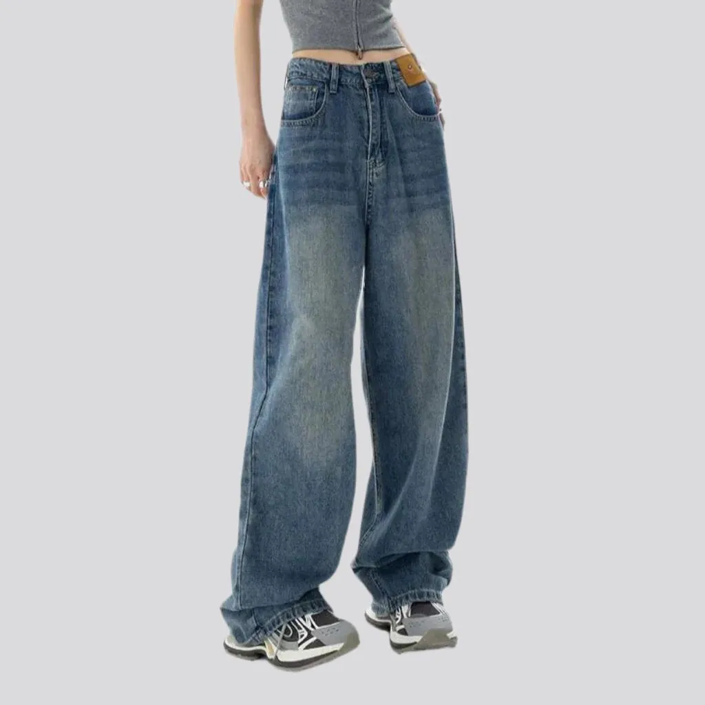 Whiskered baggy jeans for women