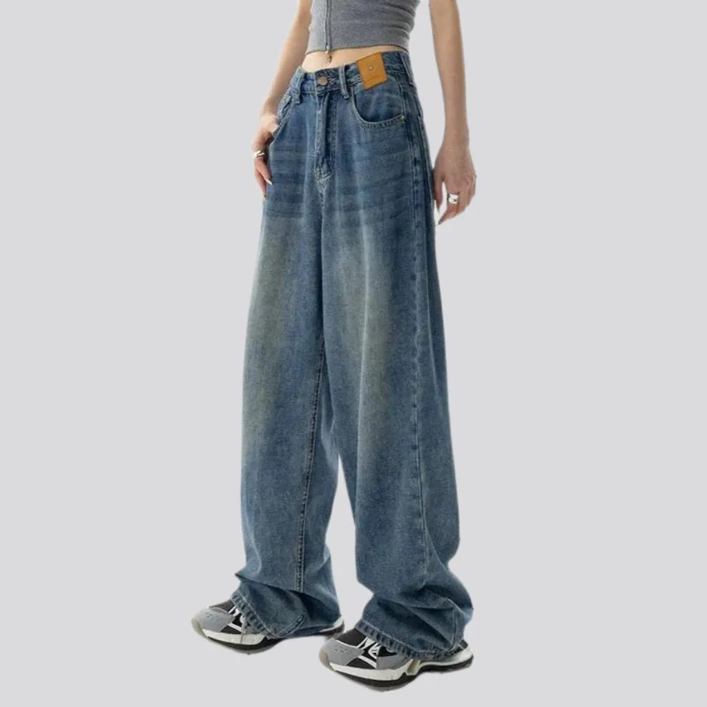 Whiskered baggy jeans for women